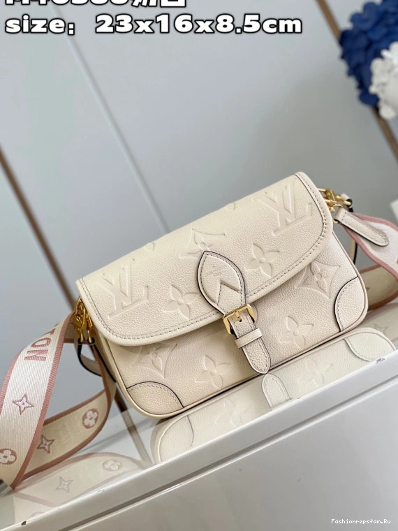 FS CHEAP LOUIS VUITTON Nano Diane 0820